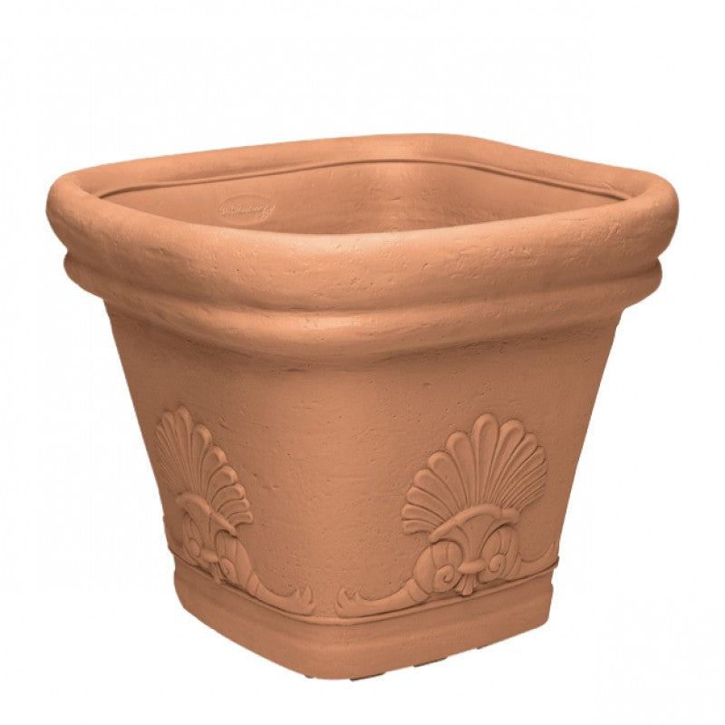 Ruukku Zeus 45 DiMartino aluslautasella, terracotta