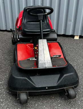 Käytetty Jonsered FR13 ajoleikkuri