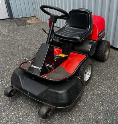 Käytetty Jonsered FR13 ajoleikkuri